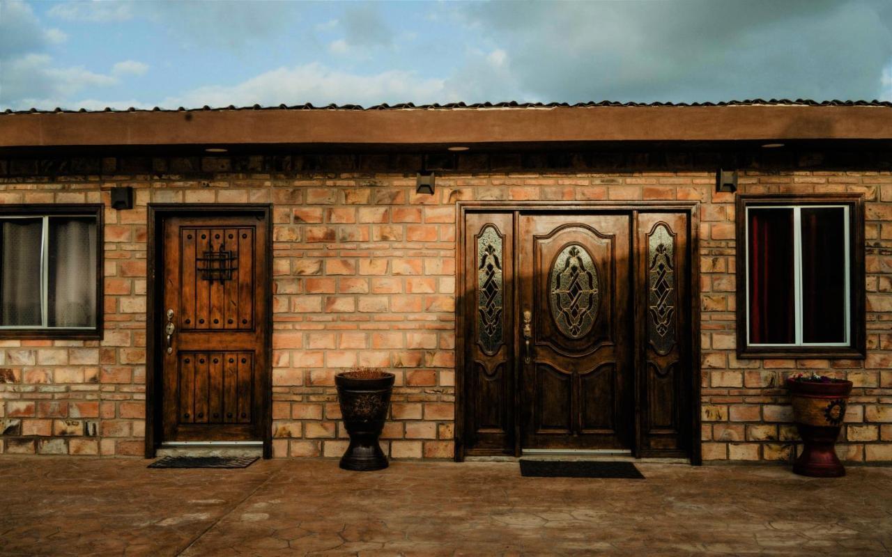Cabana R Y A บาเย เด กัวลาลูเป ภายนอก รูปภาพ