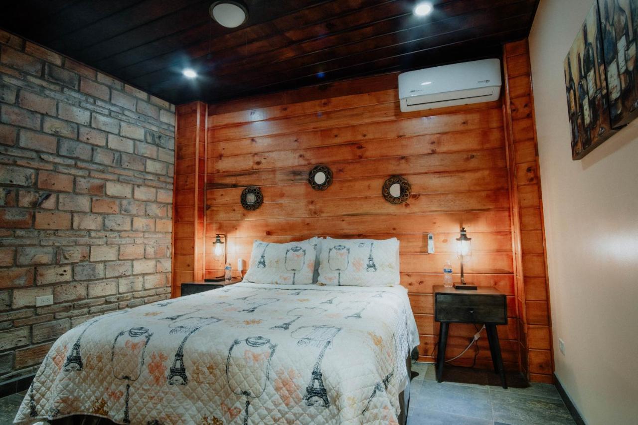 Cabana R Y A บาเย เด กัวลาลูเป ภายนอก รูปภาพ